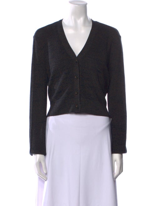 Closed V-Neck Sweater