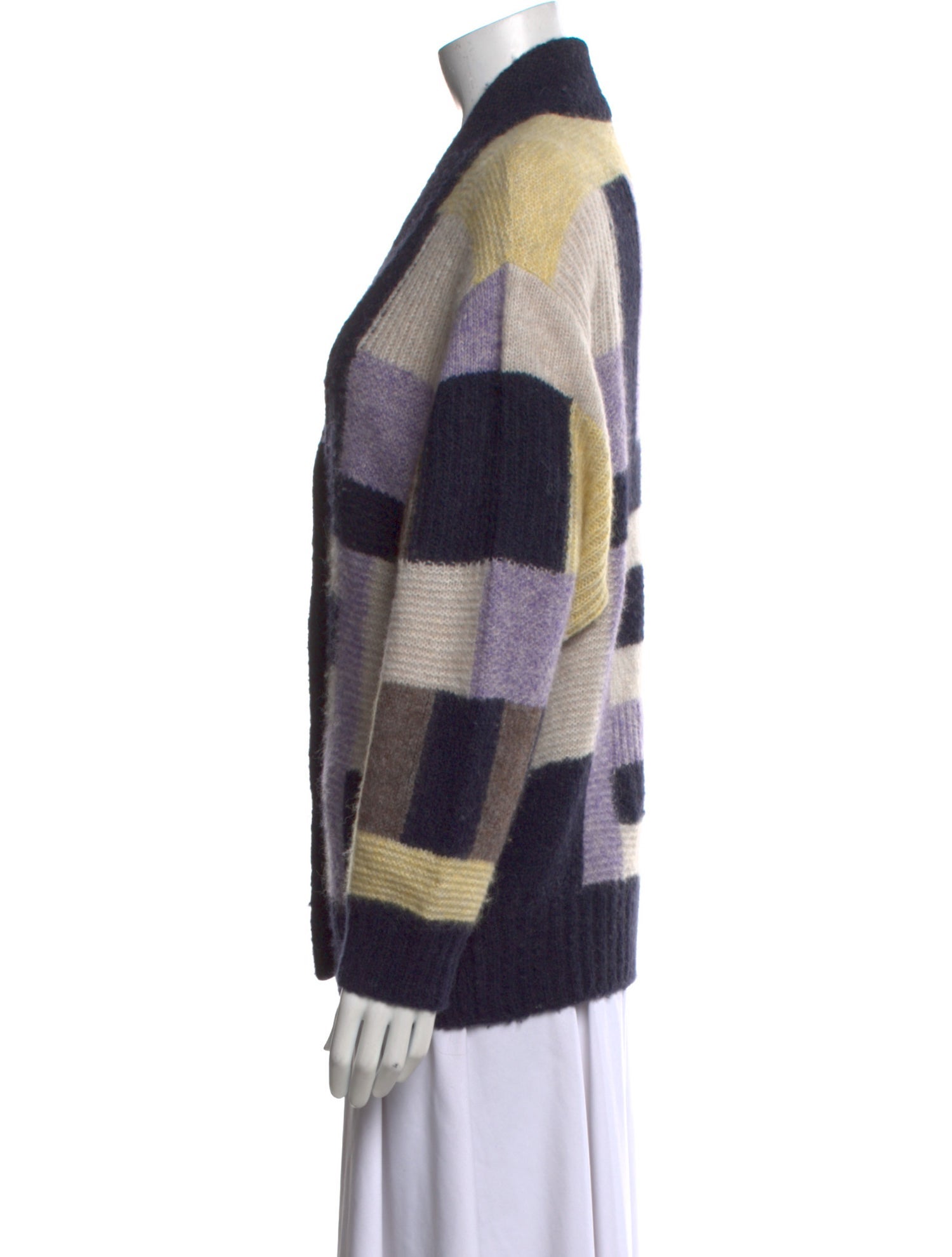 Closed Printed V-Neck Sweater