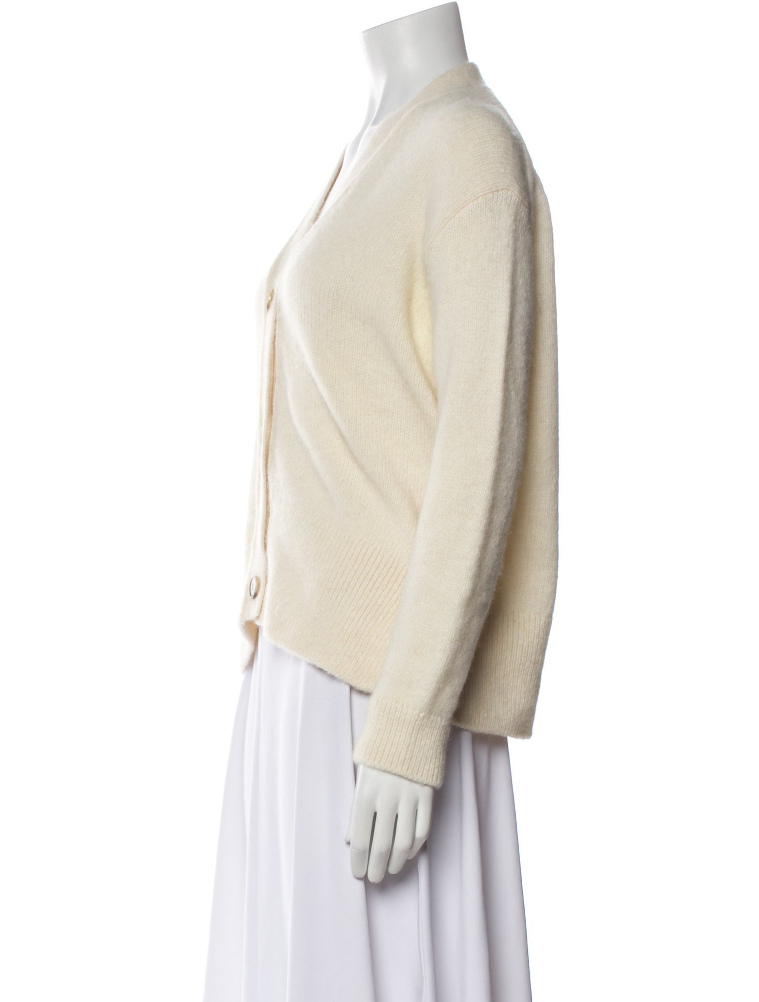 Closed V-Neck Sweater