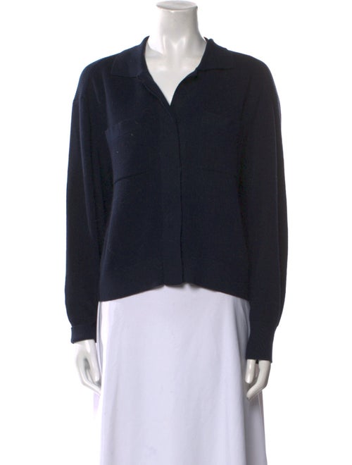 Closed V-Neck Sweater