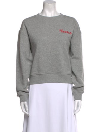 Closed Crew Neck Long Sleeve Sweatshirt