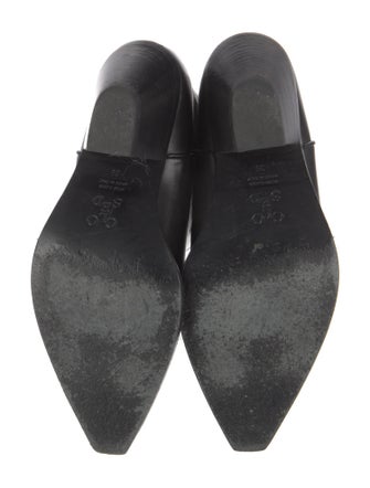 Closed Leather Western Boots