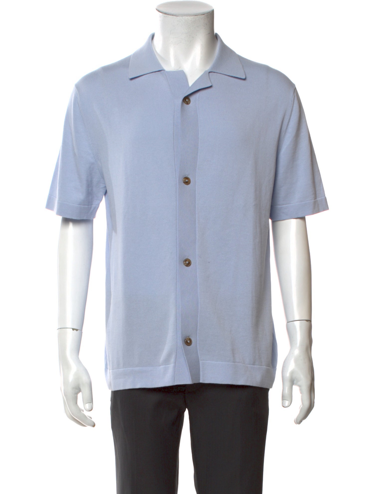 Closed Short Sleeve Shirt