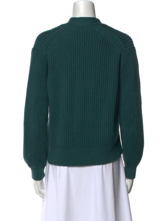 Closed V-Neck Sweater