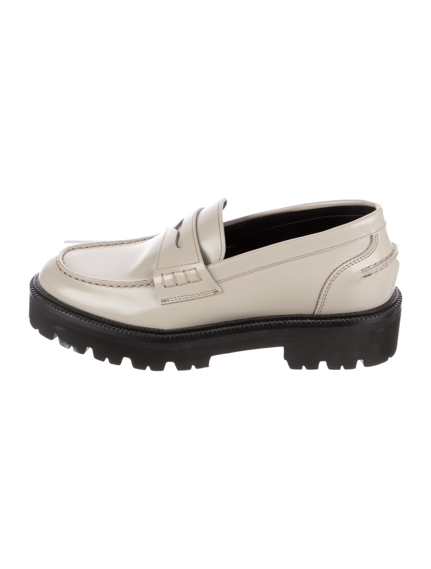 Closed Leather Pumps