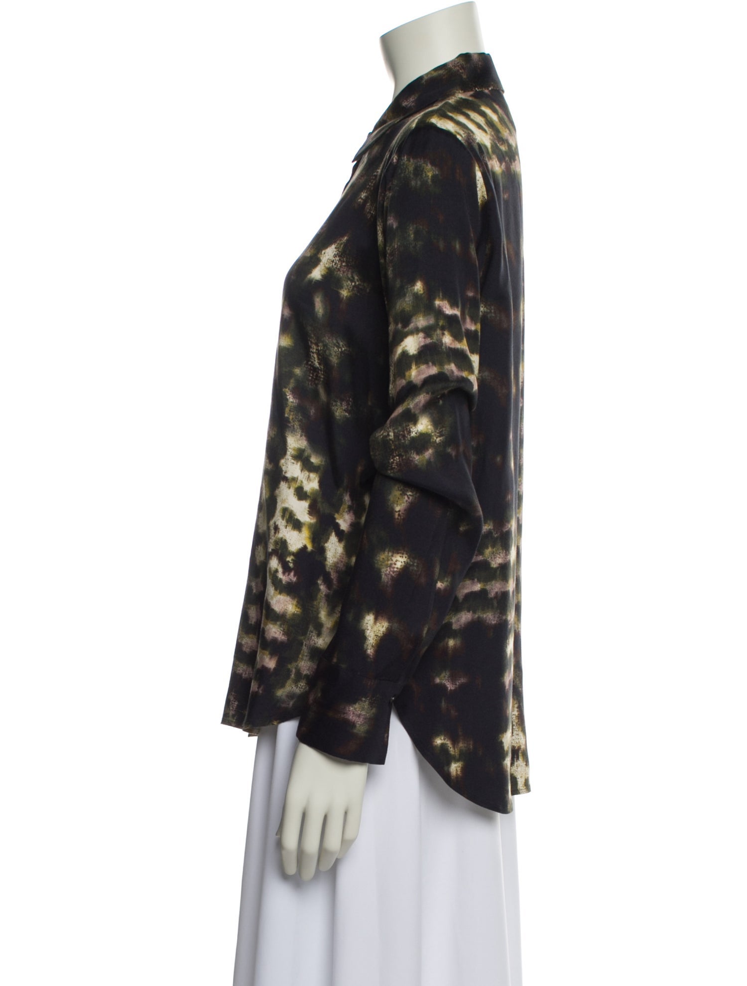 Closed Printed Three-Quarter Sleeve Button-Up Top