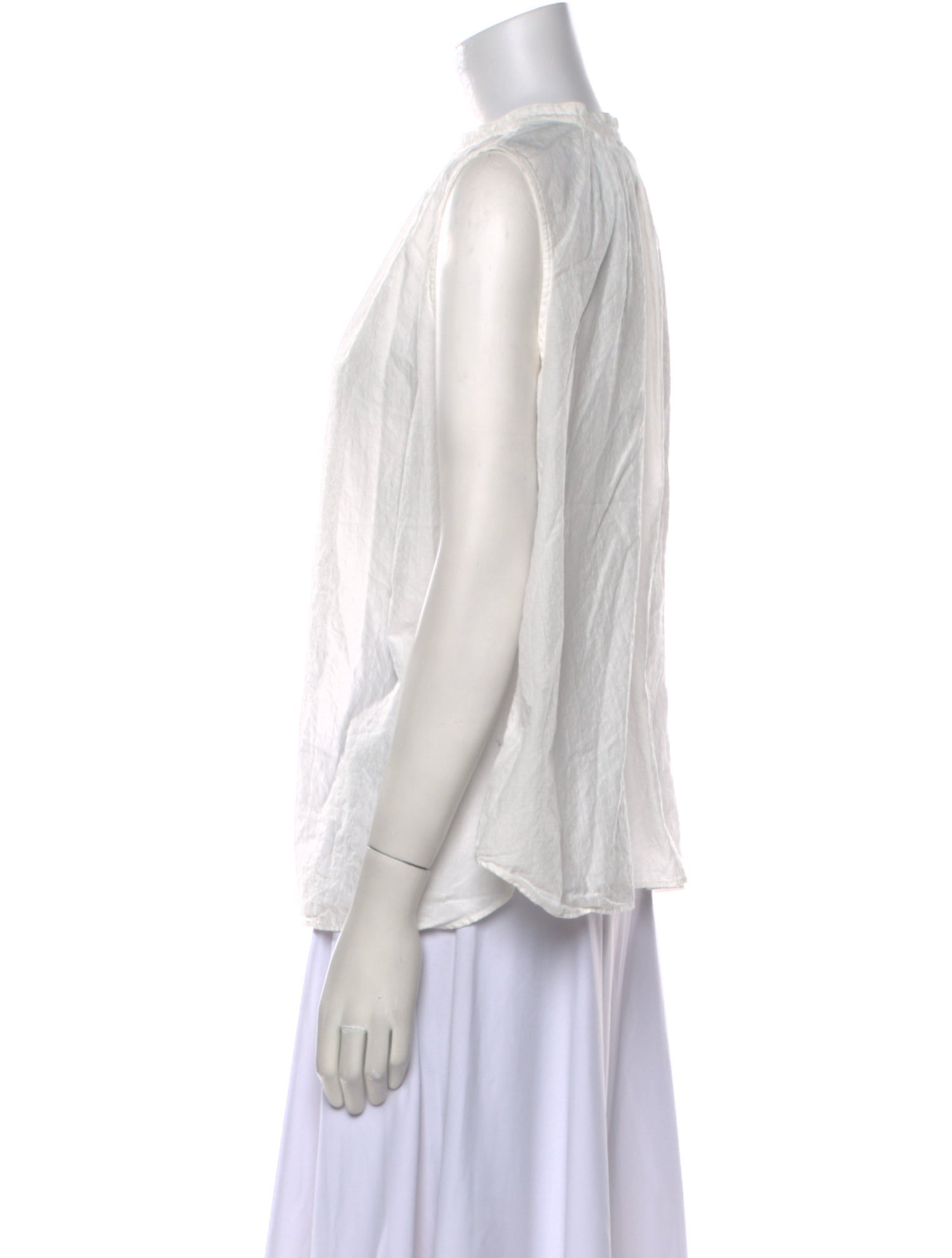 Chimala Crew Neck Sleeveless Blouse