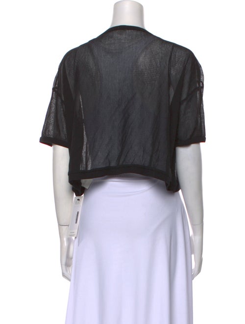 Chimala Scoop Neck Short Sleeve Crop Top