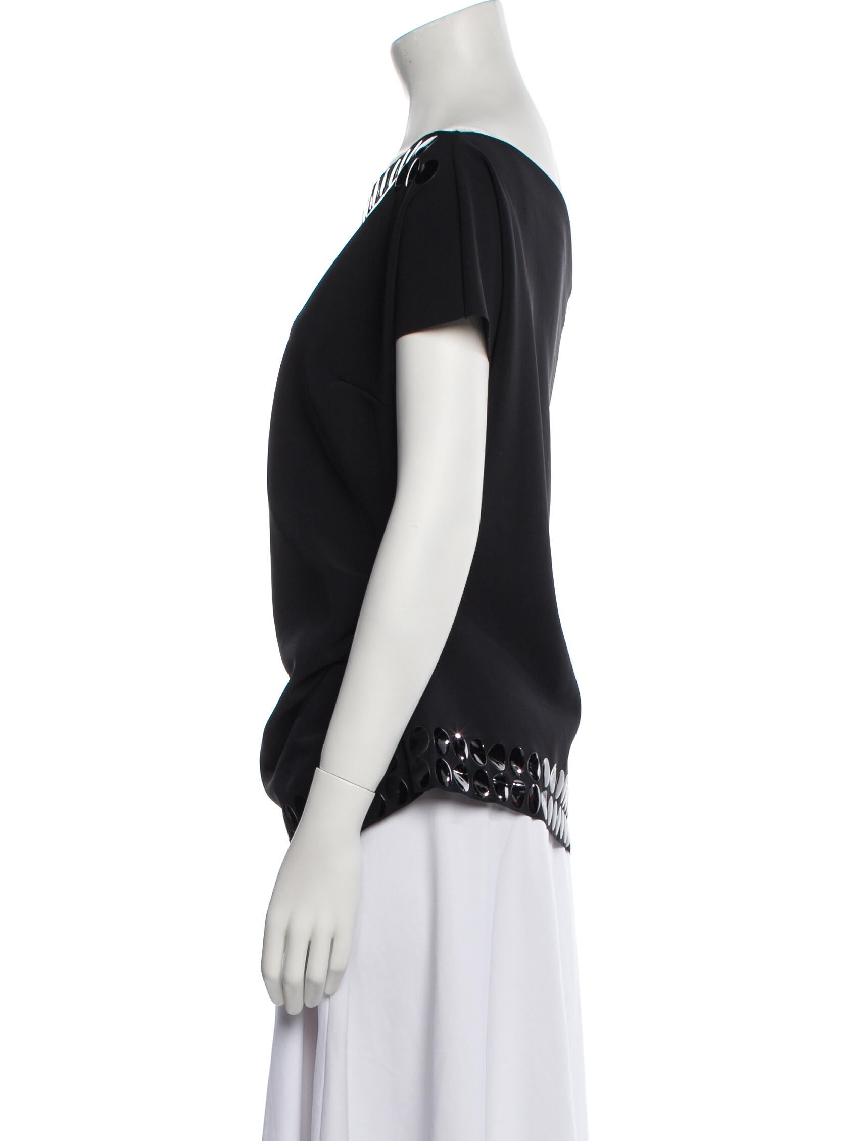 Chiara Boni One-Shoulder Short Sleeve Top