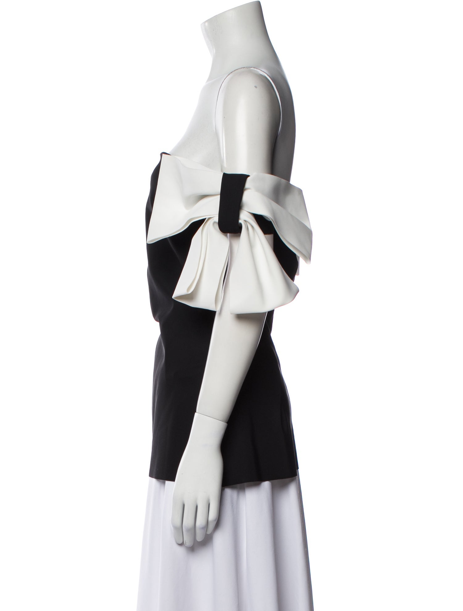 Chiara Boni Off-The-Shoulder Short Sleeve Top