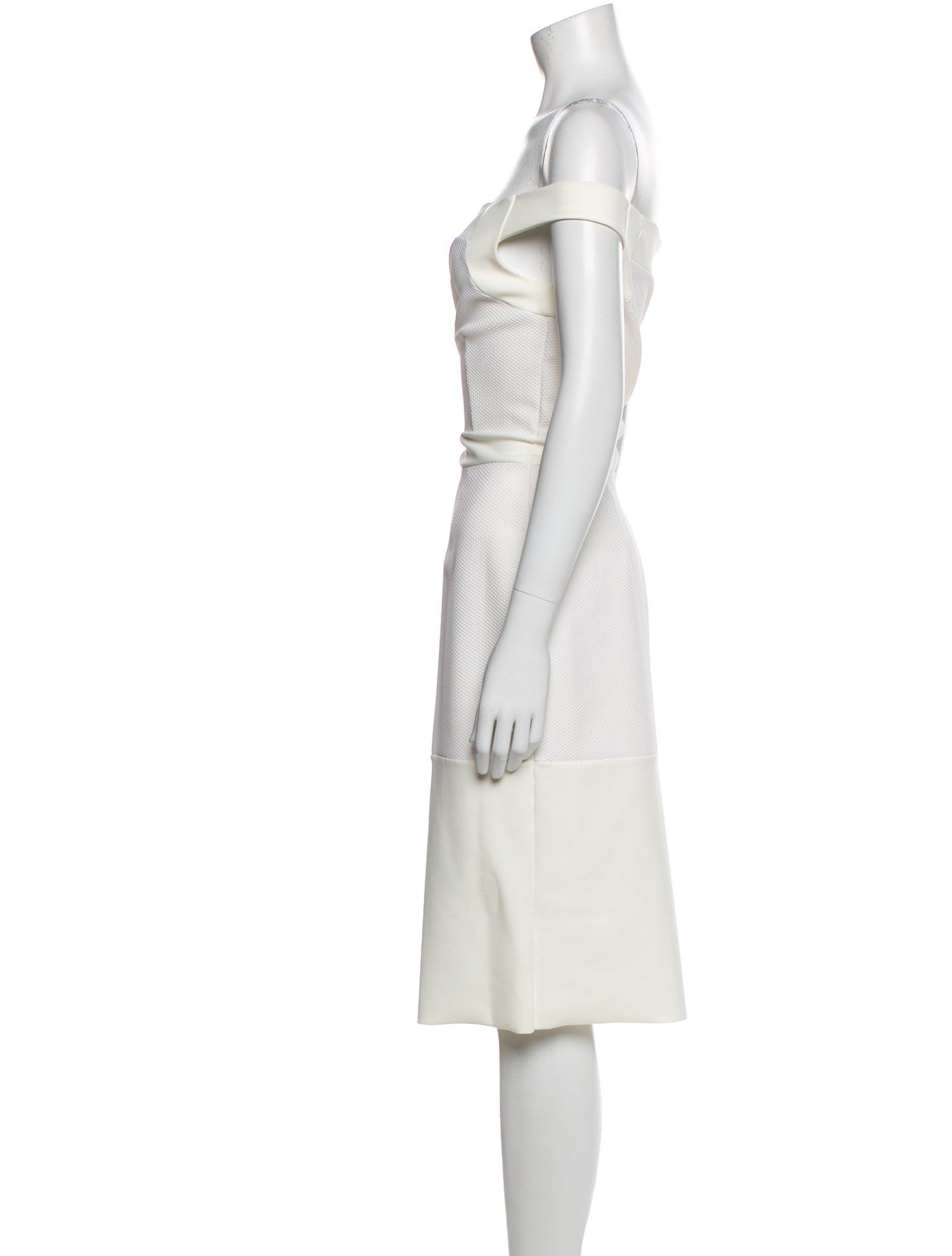 La Petite Robe di Chiara Boni Off-The-Shoulder Knee-Length Dress