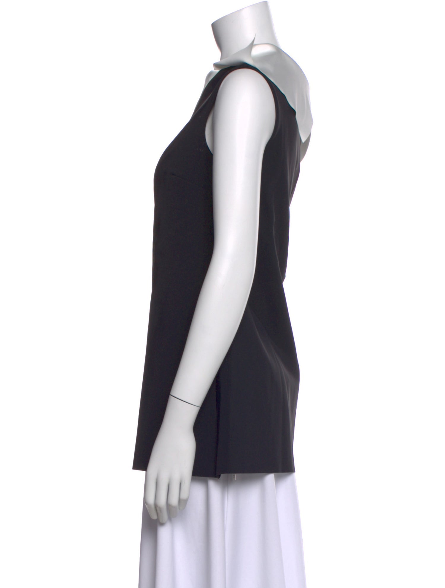 Chiara Boni Off-The-Shoulder Sleeveless Top