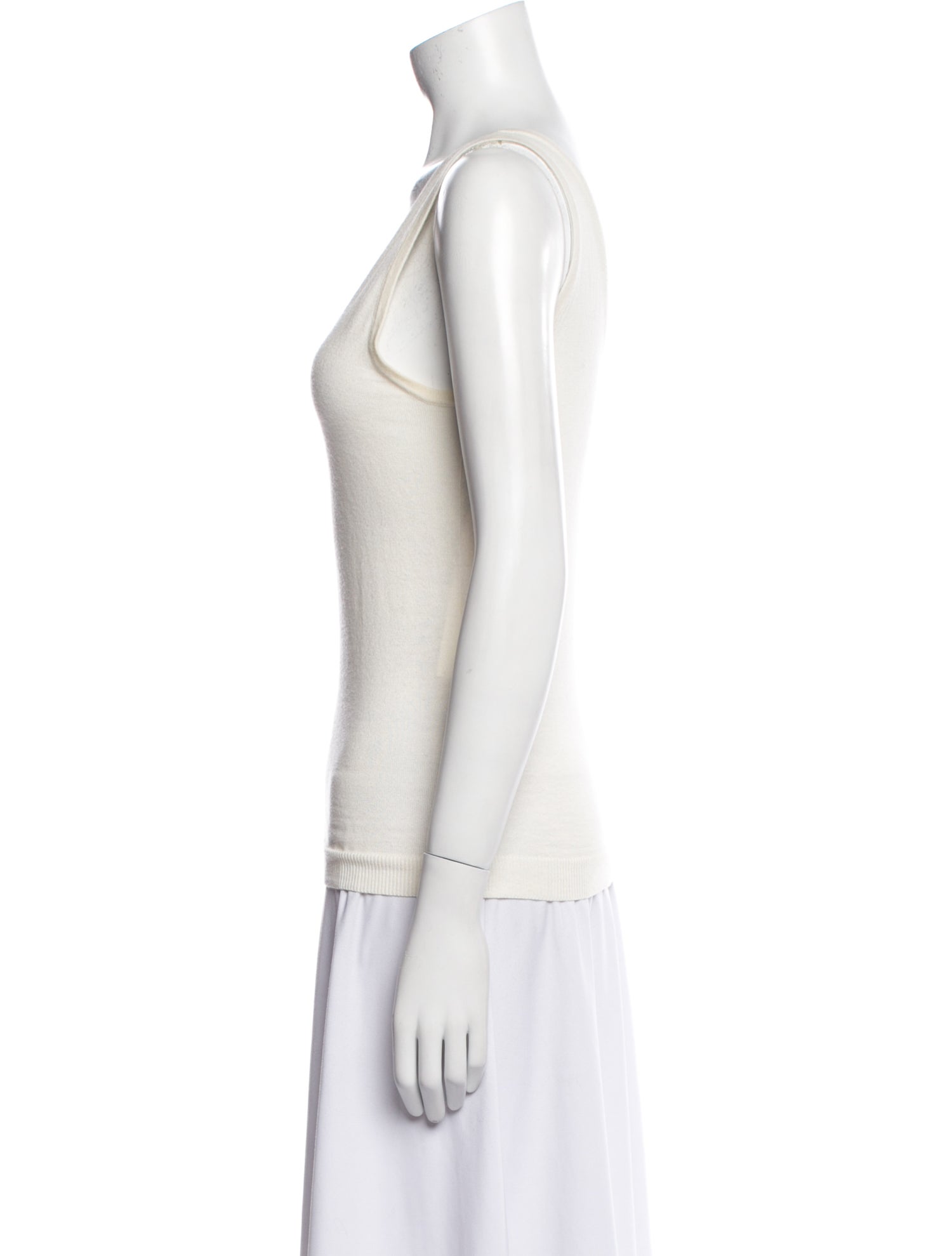 CRUSH. V-Neck Sleeveless Top