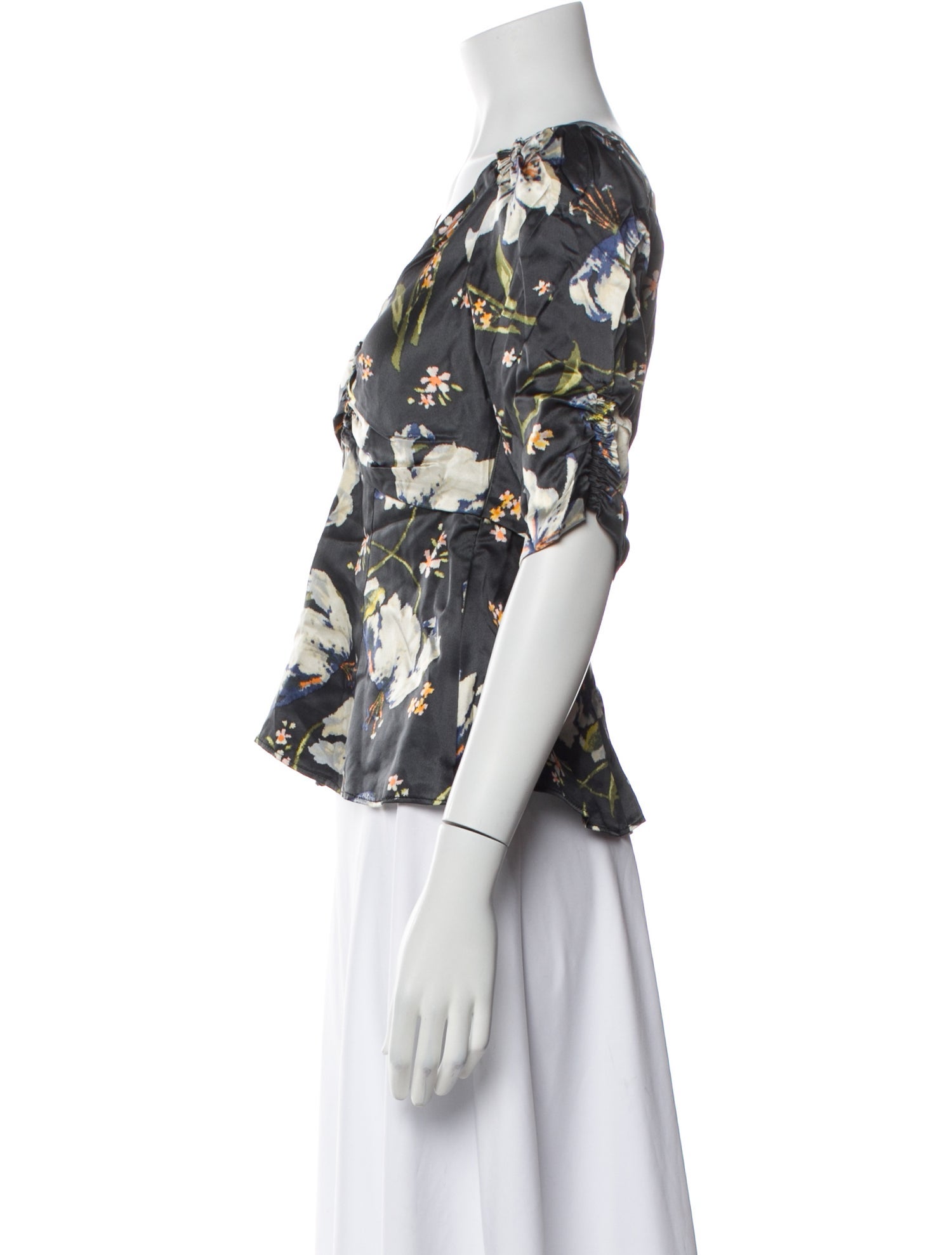 Cinq à Sept Floral Print V-Neck Blouse