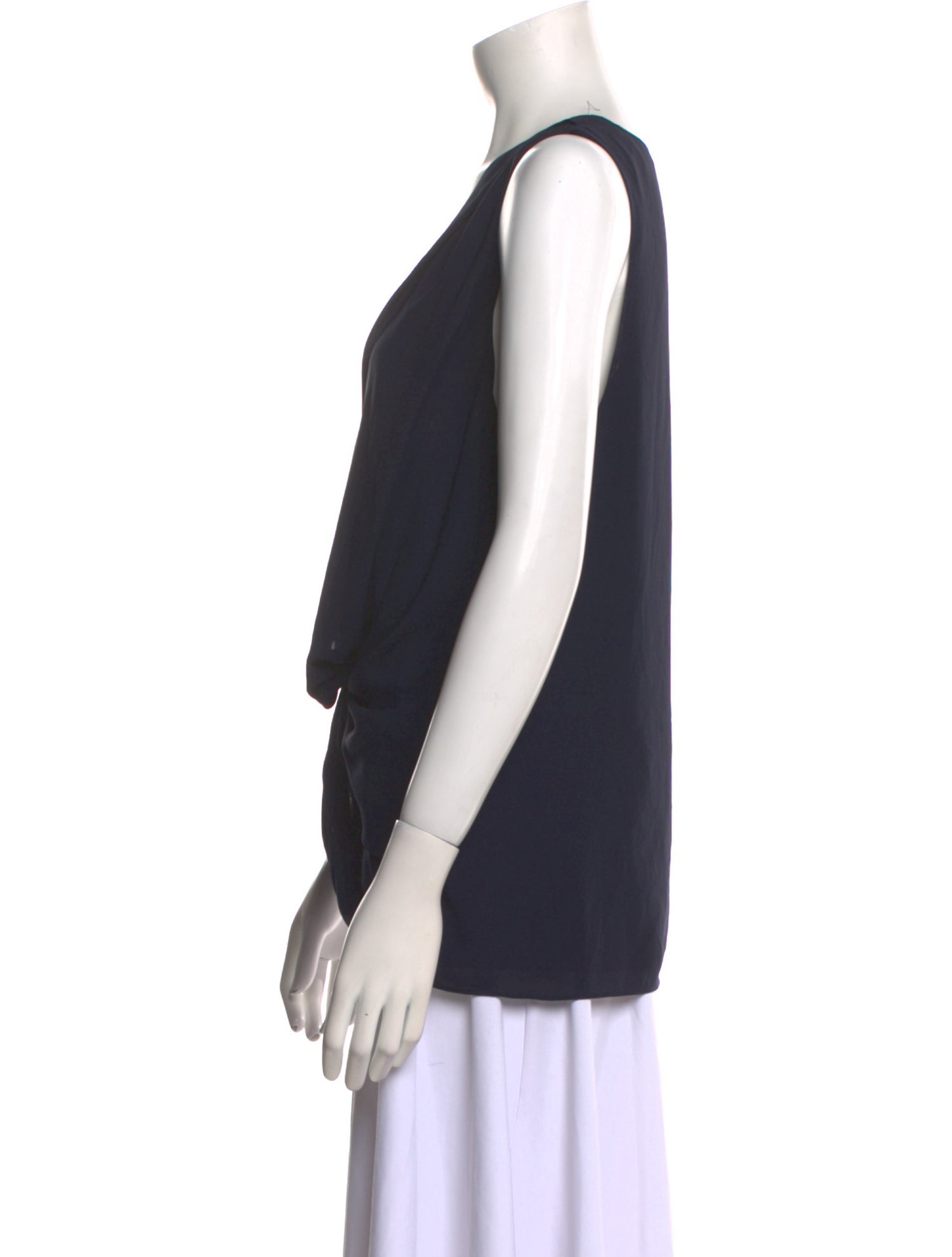 Cinq à Sept V-Neck Sleeveless Top