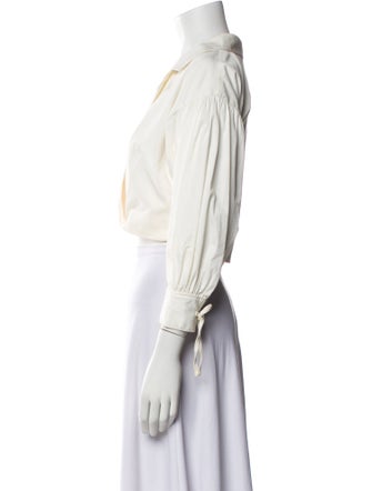 Cinq à Sept V-Neck Three-Quarter Sleeve Crop Top