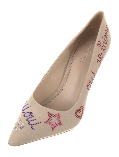 Cinq à Sept Canvas Printed Pumps