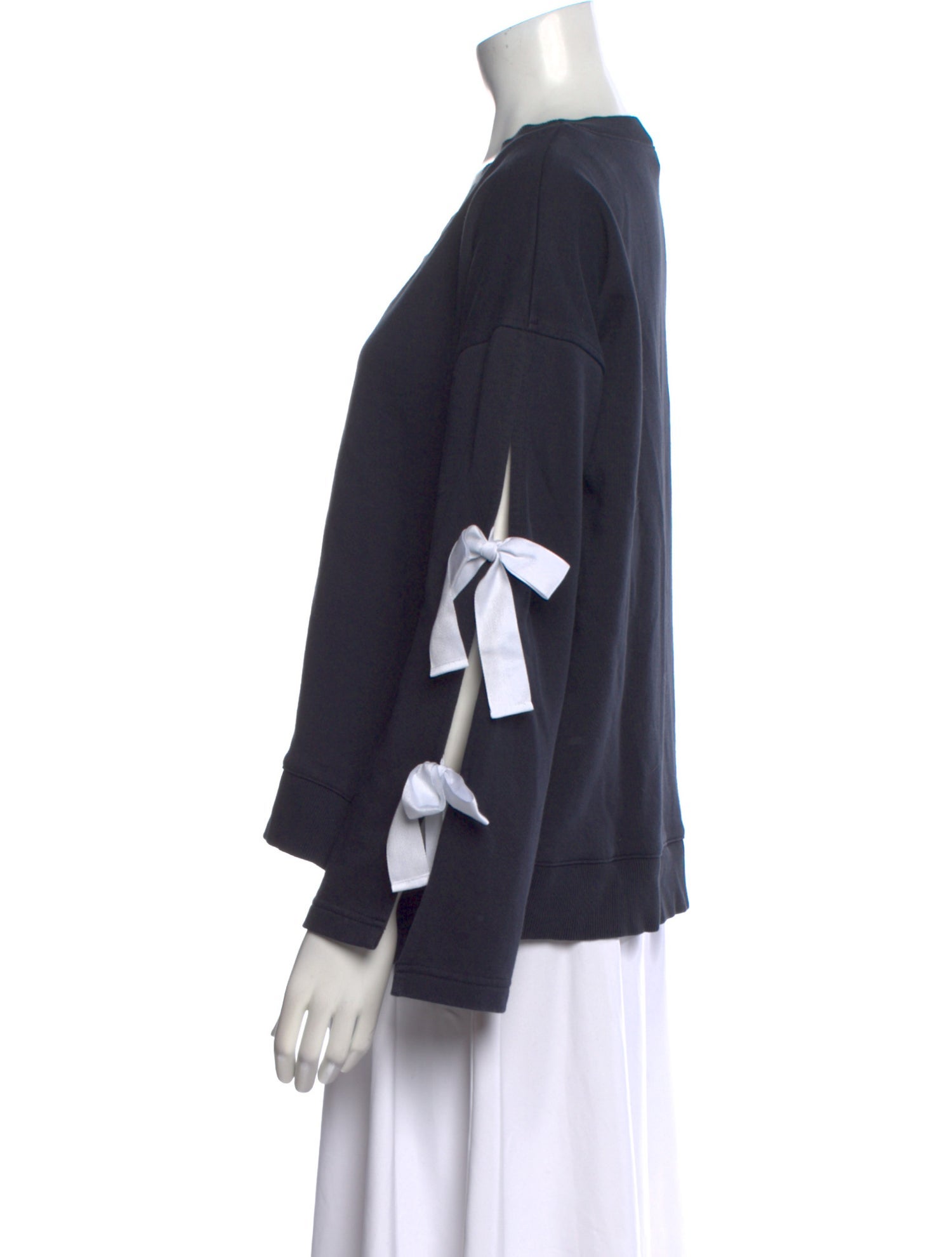 Cinq à Sept V-Neck Long Sleeve Sweatshirt