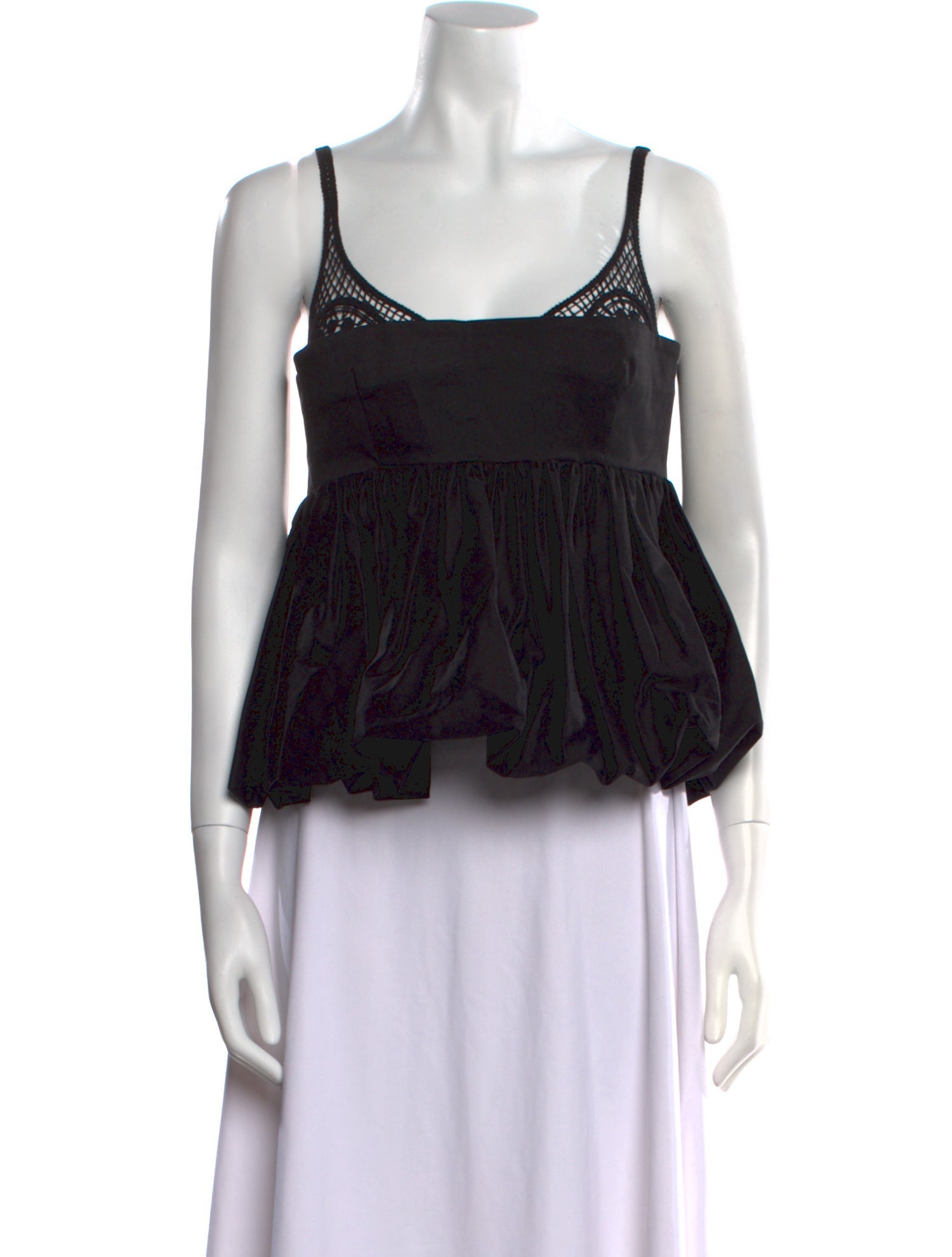 CLEA Scoop Neck Sleeveless Crop Top