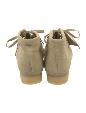 Clarks x KITH New York Yankees Wallabee Suede Lace-Up Boots