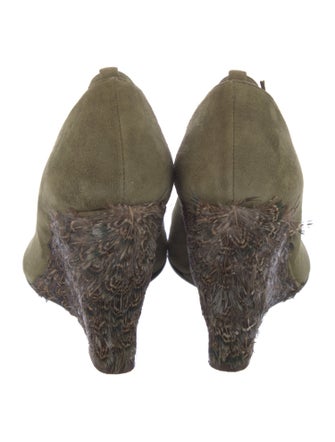 Clio Peppiatt Suede Pumps