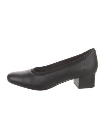 Clarks Leather Pumps