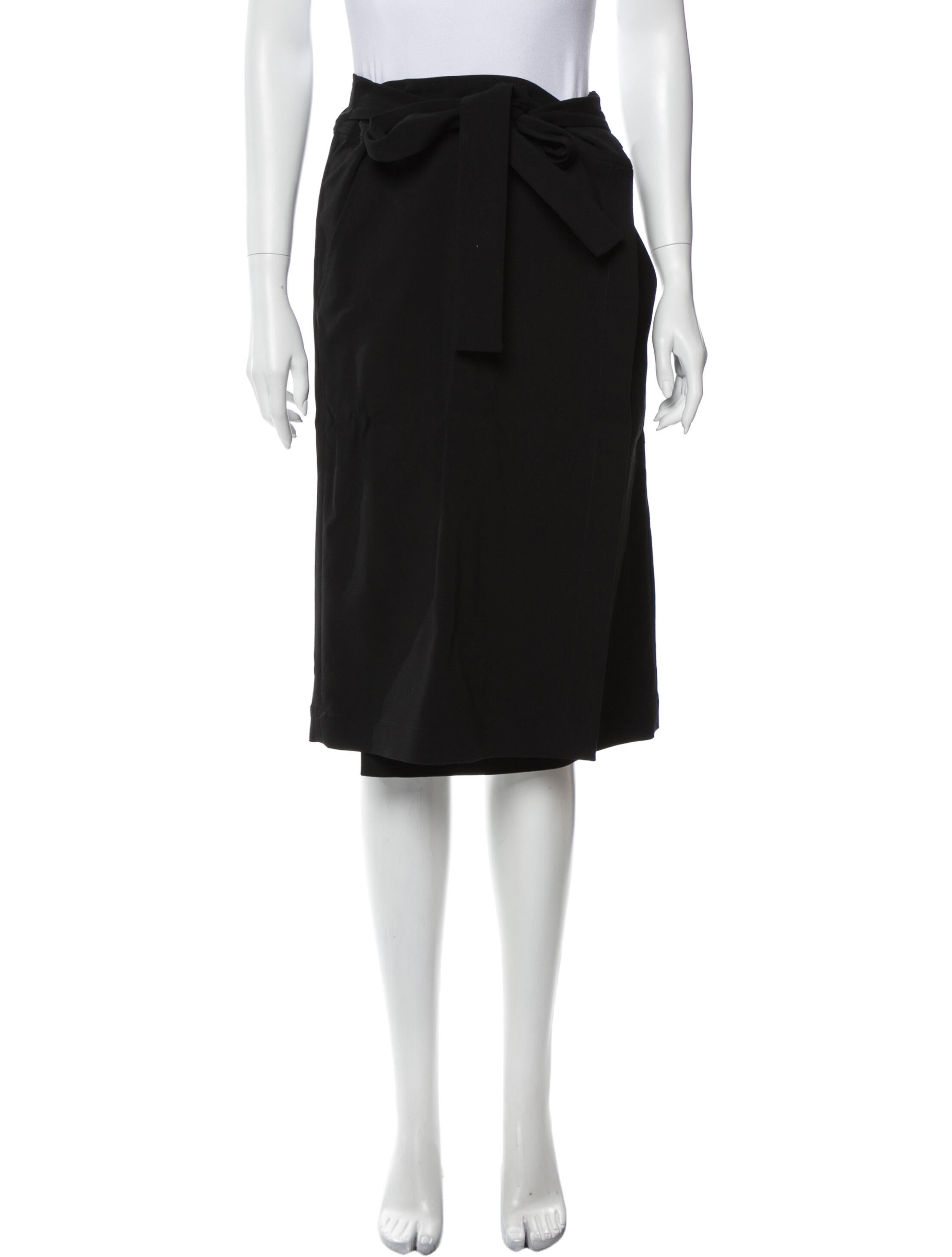 Colovos Knee-Length Skirt