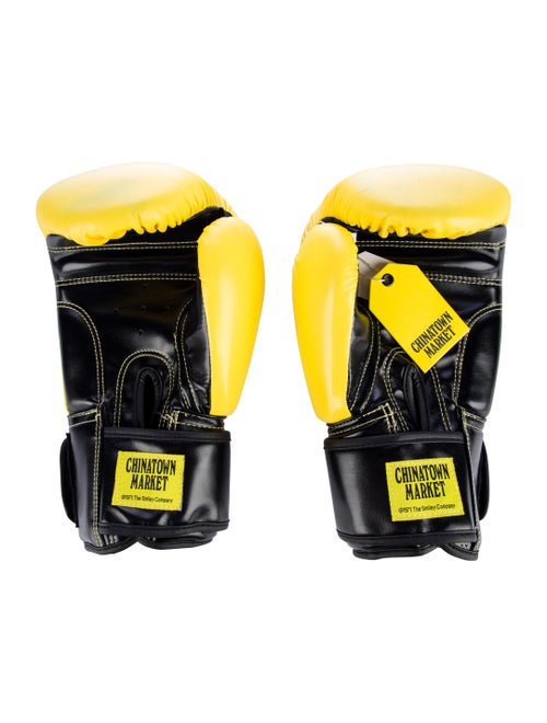 Market Chinatown Market Smily Boxing Gloves