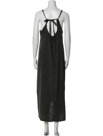 Market Scoop Neck Midi Length Dress