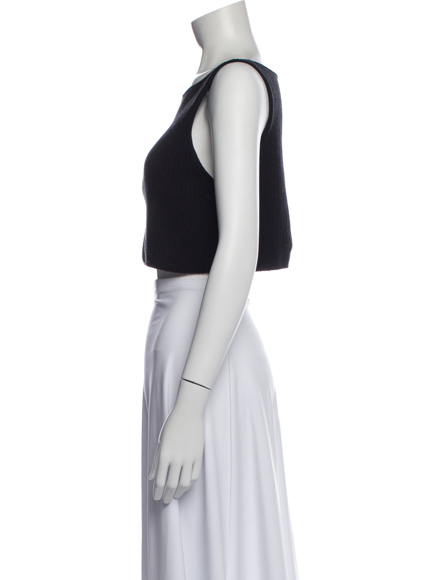 CORDERA Scoop Neck Sleeveless Crop Top