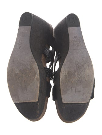 Couture Donald J Pliner Printed T-Strap Sandals