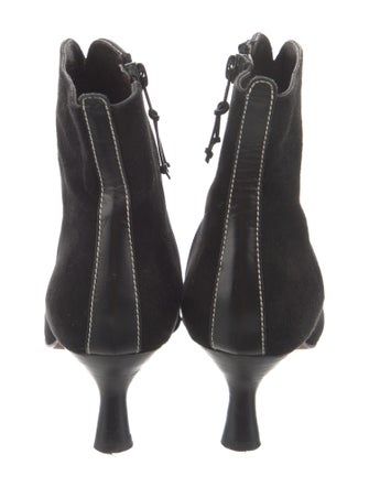 Couture Donald J Pliner Suede Boots