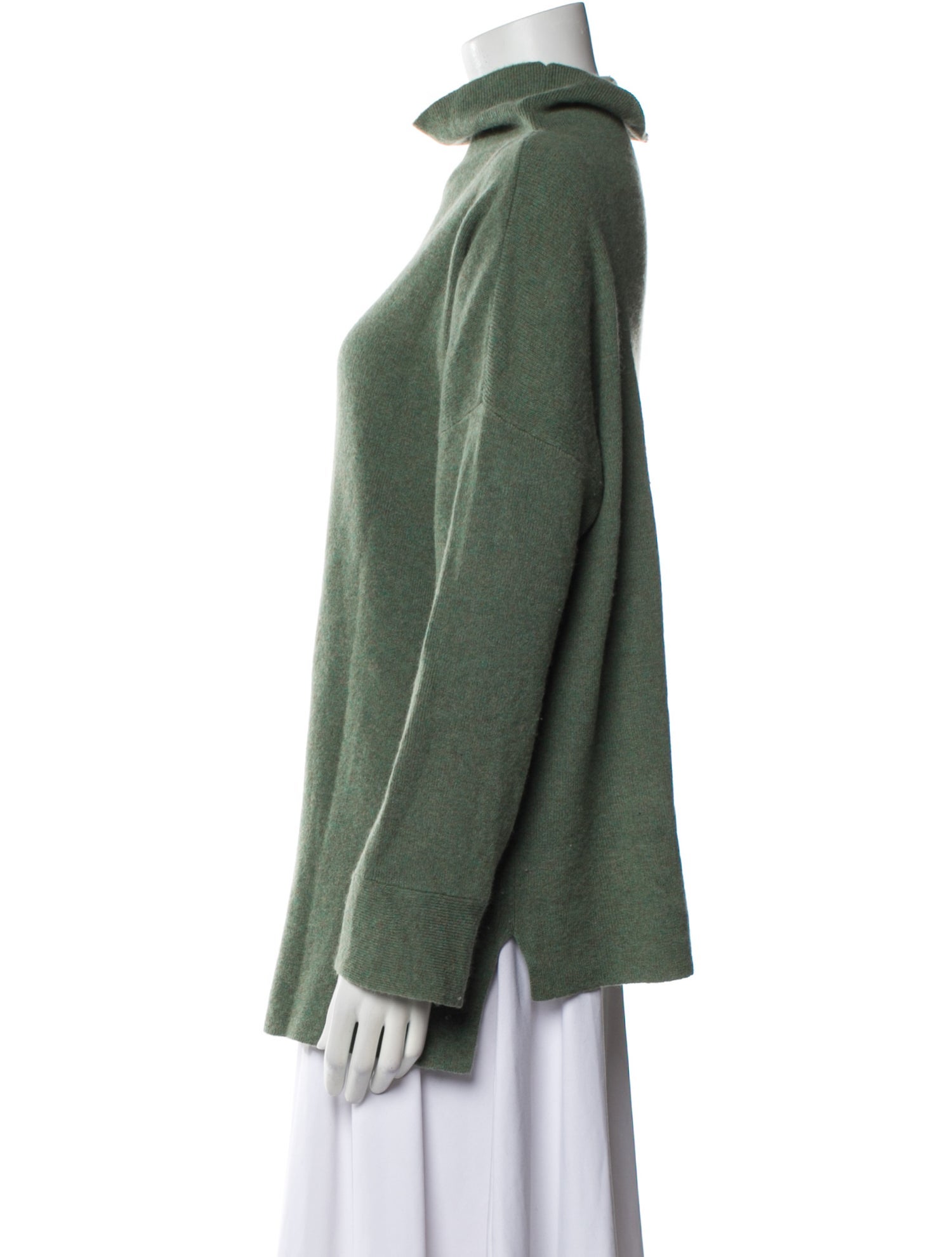 Cortland Park Cashmere Turtleneck Sweater