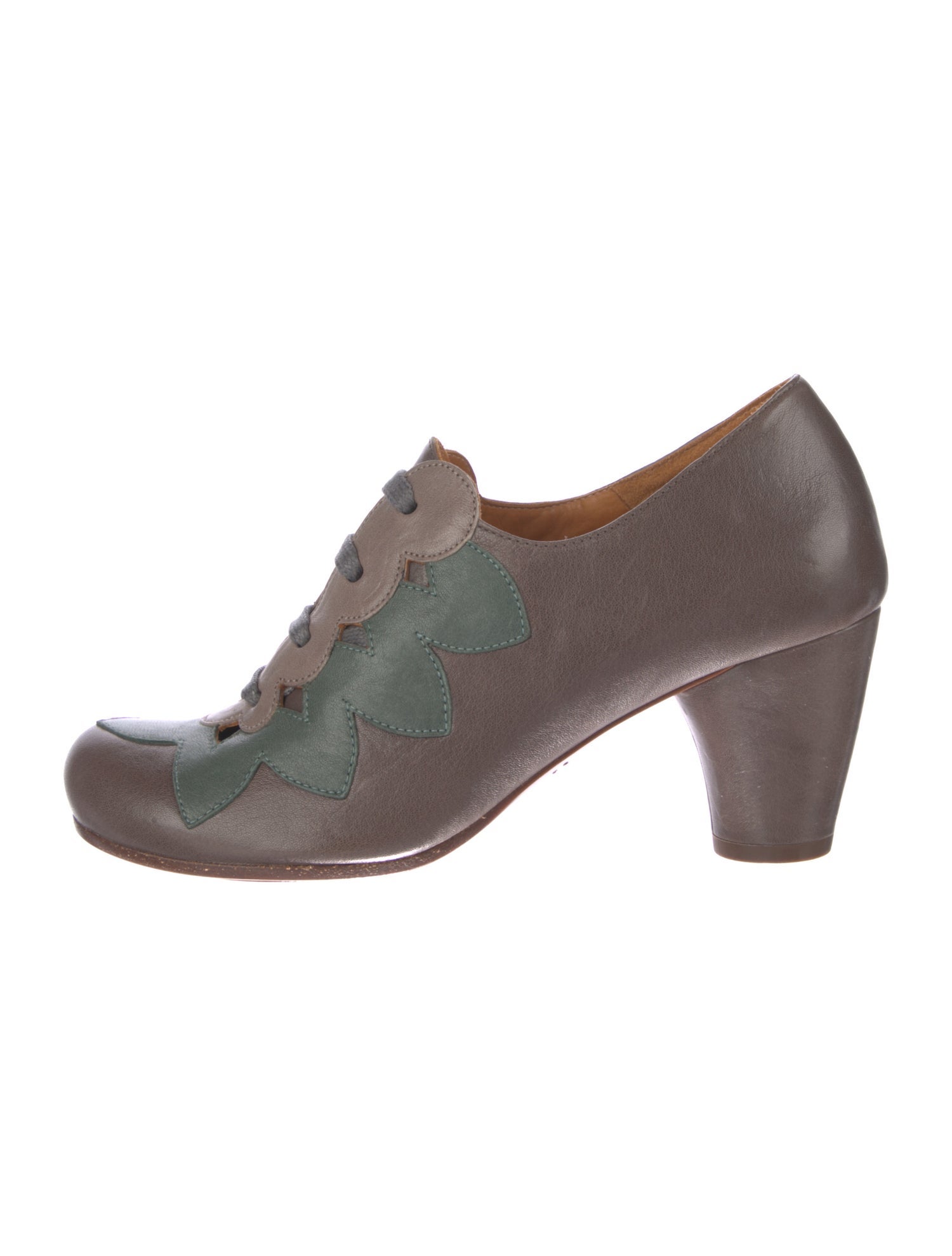 Chie Mihara Leather Pumps