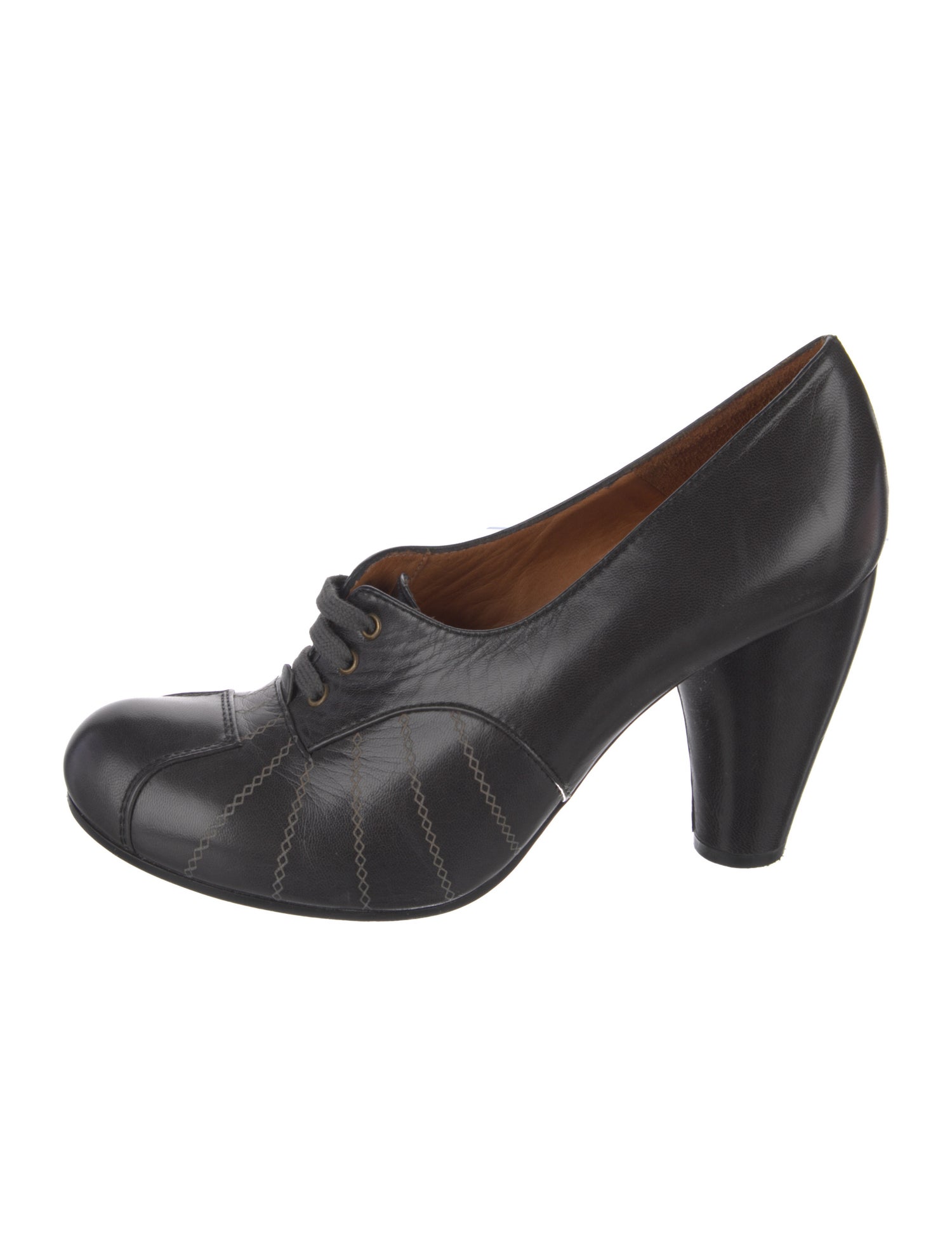 Chie Mihara Leather Pumps