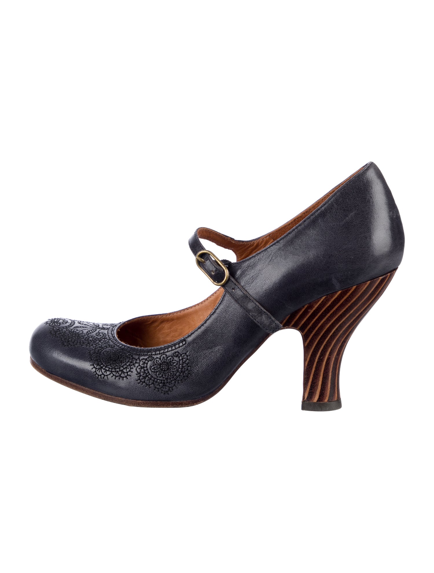 Chie Mihara Leather Striped Pumps