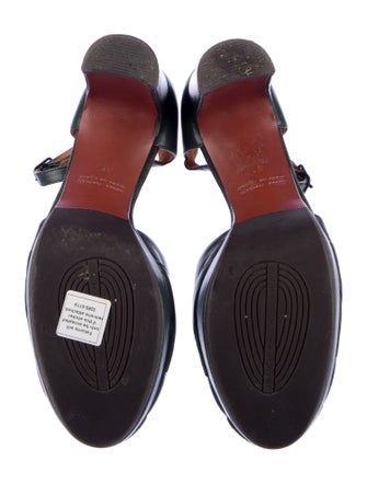 Chie Mihara Leather D'Orsay Pumps