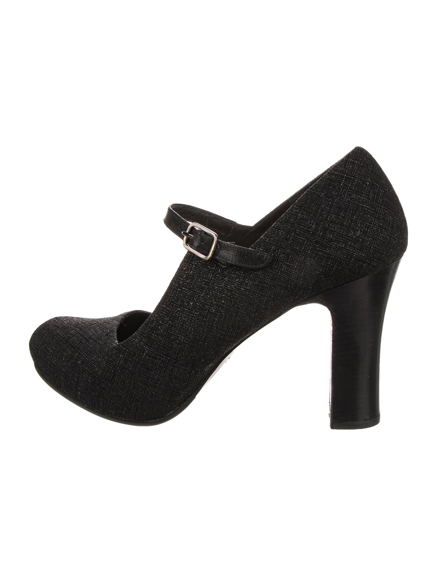 Chie Mihara Leather Pumps