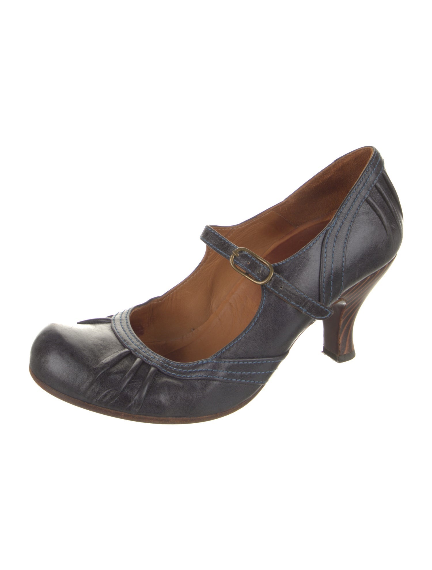 Chie Mihara Leather Pumps