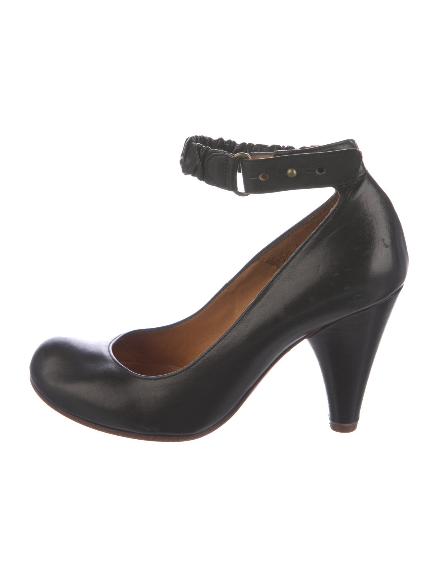 Chie Mihara Leather Pumps