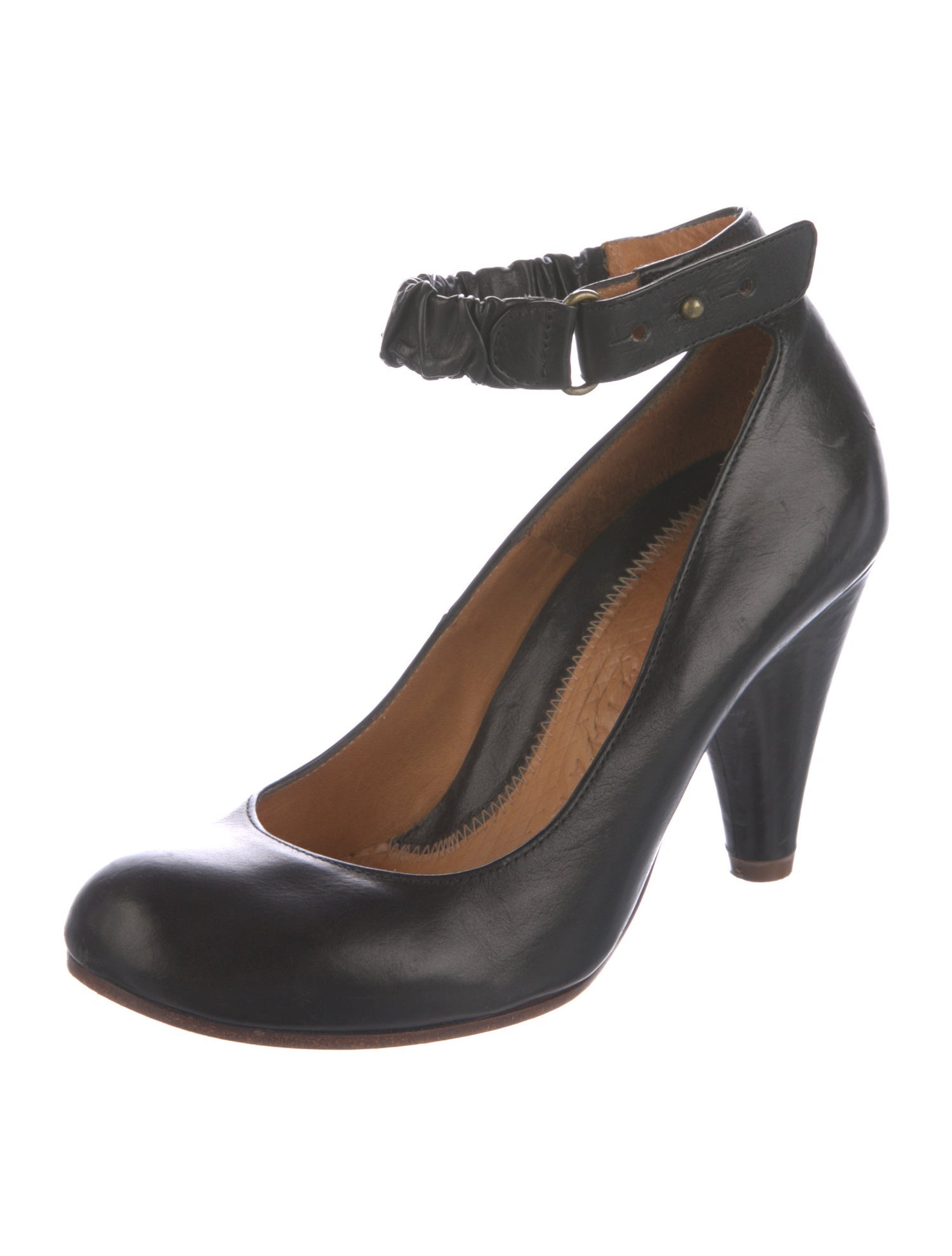 Chie Mihara Leather Pumps