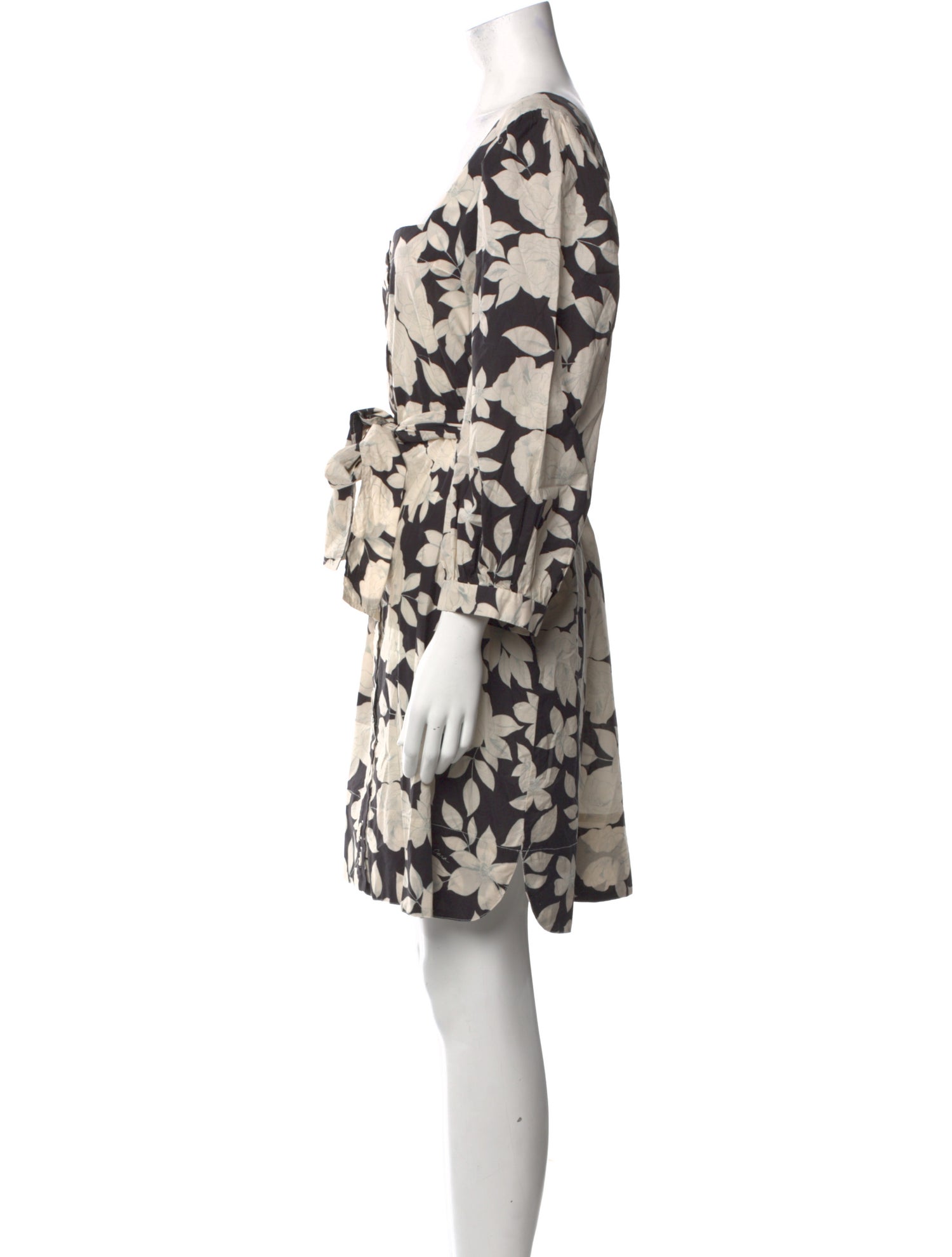 Cara Cara Floral Print Knee-Length Dress