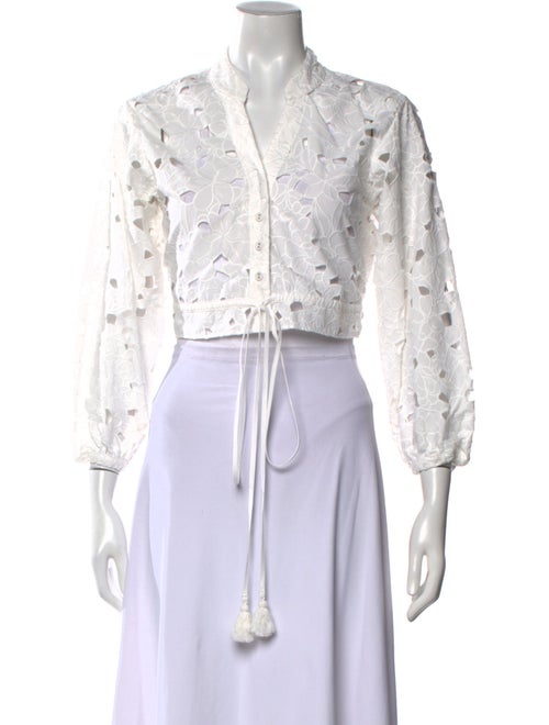 Cara Cara V-Neck Three-Quarter Sleeve Crop Top