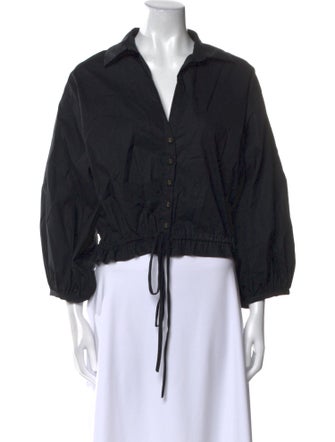 Cara Cara V-Neck Three-Quarter Sleeve Crop Top