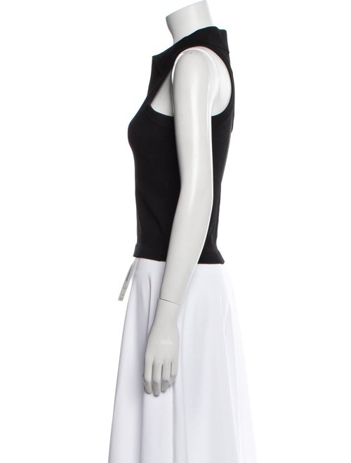 Cara Cara V-Neck Sleeveless Top
