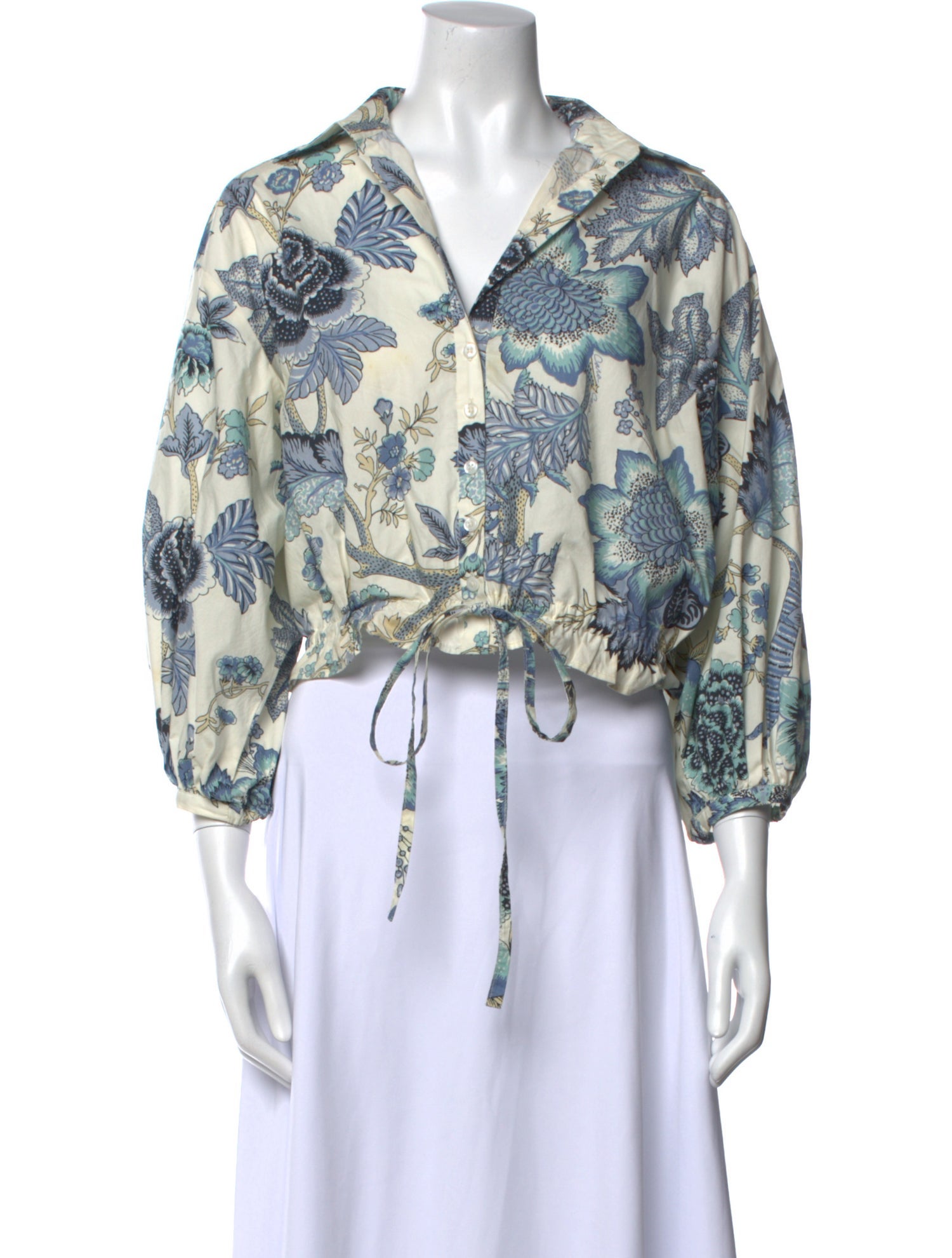 Cara Cara Printed V-Neck Crop Top