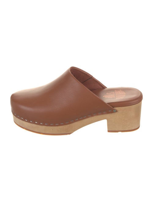 Charlotte Stone Leather Mules