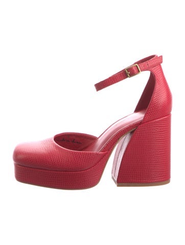Pre-owned Charlotte Stone Leather Pumps In Red