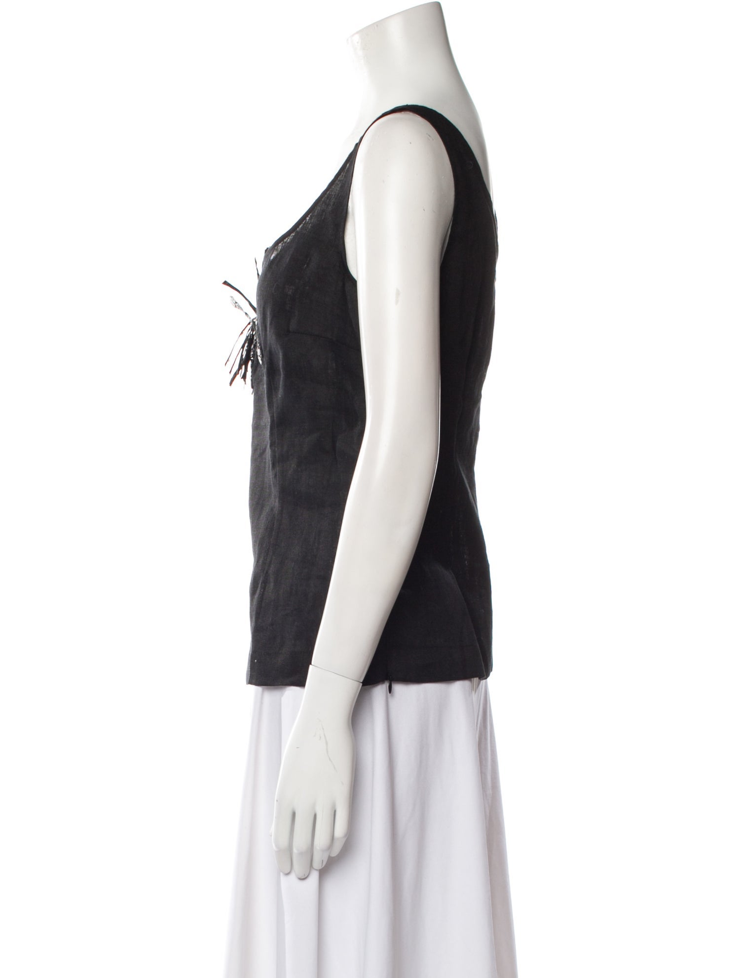 Clips Scoop Neck Sleeveless Top w/ Tags