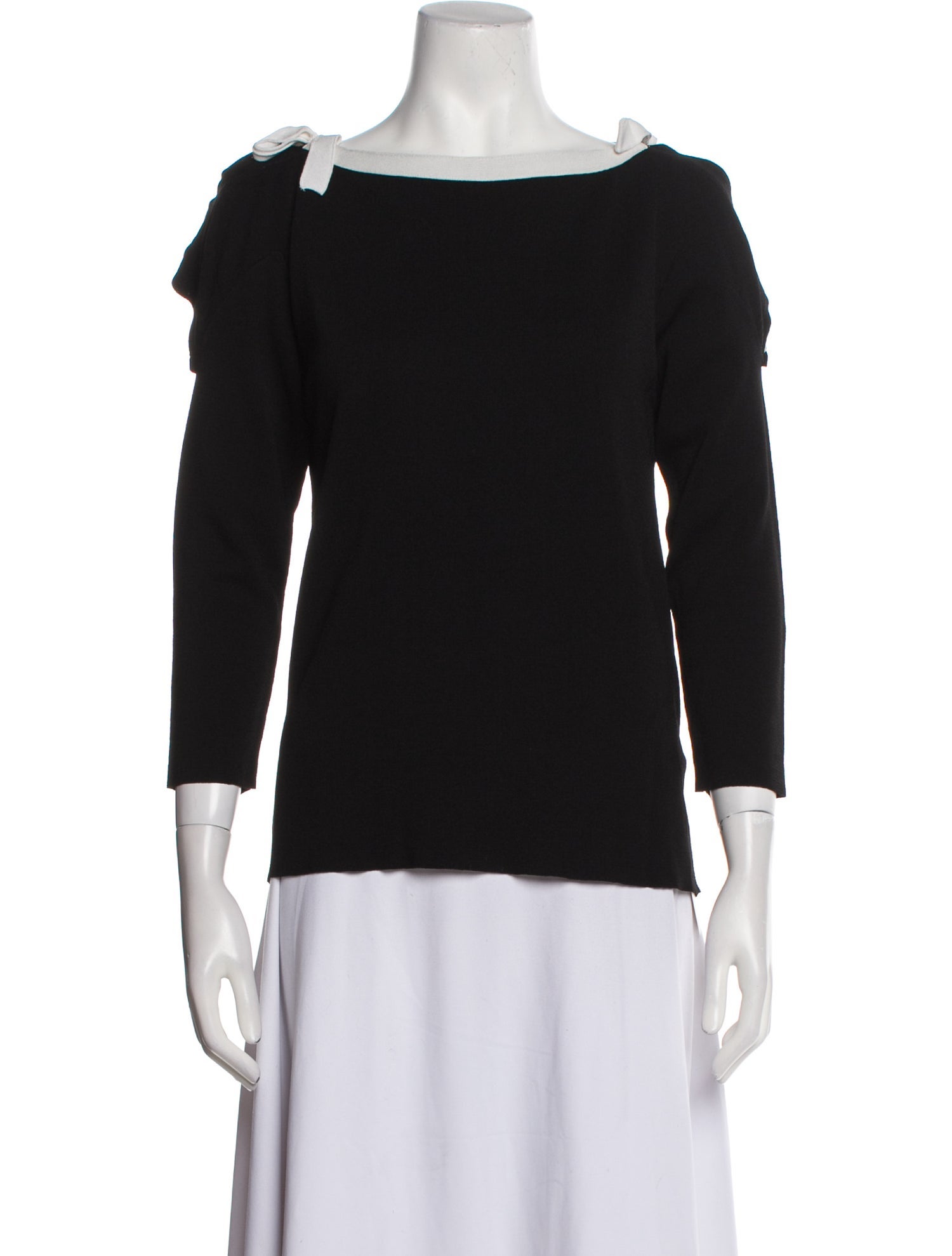 Clips Bateau Neckline Three-Quarter Sleeve Top